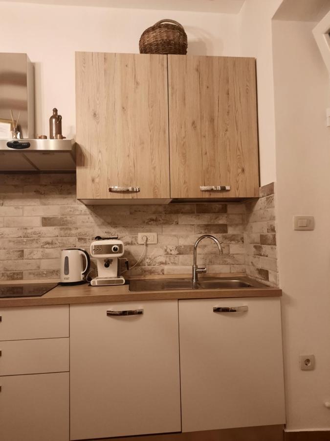 Old Town Rab Studio Apartment Rab Town Buitenkant foto